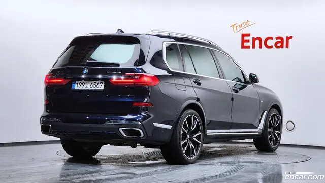Main__Slider__Photo:X7 BMW 2022.0-1
