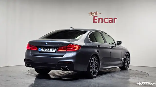 Main__Slider__Photo:5-Series BMW 2019.8-1
