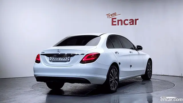 Main__Slider__Photo:C-Class Mercedes-Benz 2019.8-1