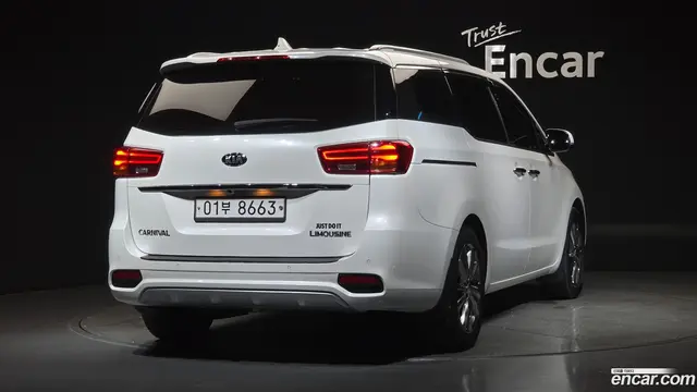 Main__Slider__Photo:Canival Kia 2019.4-1