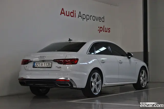 Main__Slider__Photo:A4 Audi 2022.5-1