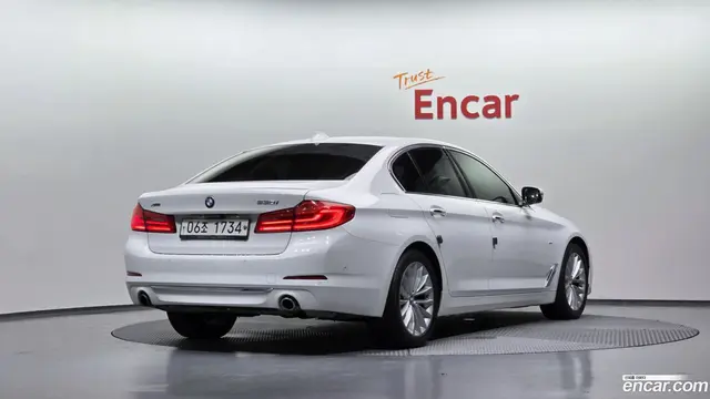 Main__Slider__Photo:5-Series BMW 2018.11-1