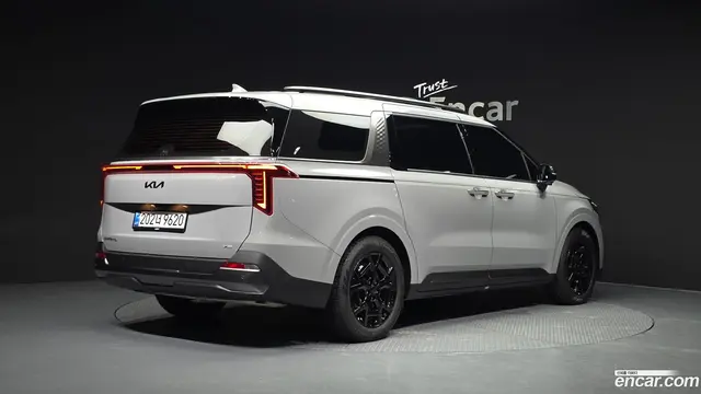 Main__Slider__Photo:Canival Kia 2026.2-1