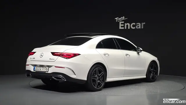 Main__Slider__Photo:CLA-Class Mercedes-Benz 2022.1-1