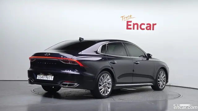 Main__Slider__Photo:Grandeur Hyundai 2020.2-1