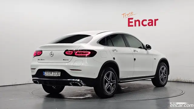 Main__Slider__Photo:GLC-Class Mercedes-Benz 2021.3-1