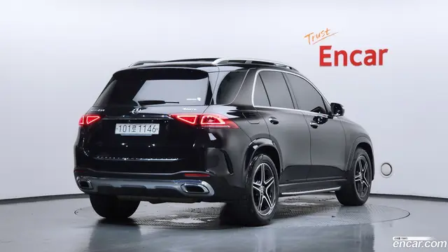 Main__Slider__Photo:GLE-Class Mercedes-Benz 2020.5-1