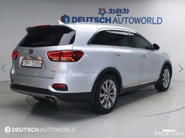 Main__Slider__Photo:Sorento Kia 2017.10-1