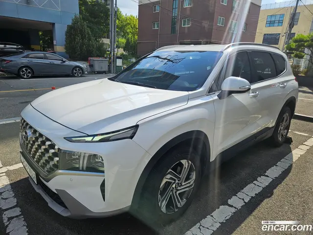 Main__Slider__Photo:Santafe Hyundai 2021.10-1
