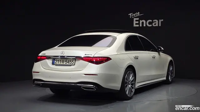 Main__Slider__Photo:S-Class Mercedes-Benz 2021.6-1