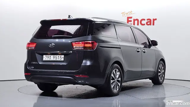 Main__Slider__Photo:Canival Kia 2016.7-1