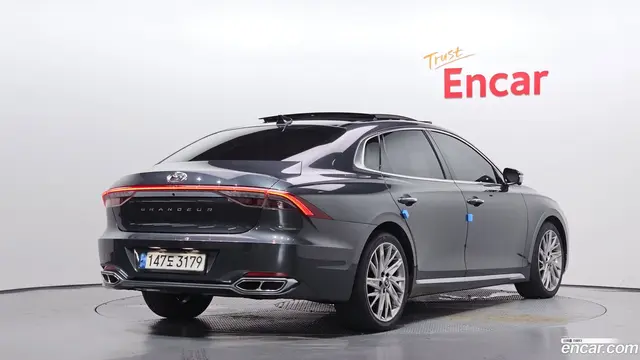 Main__Slider__Photo:Grandeur Hyundai 2020.6-1