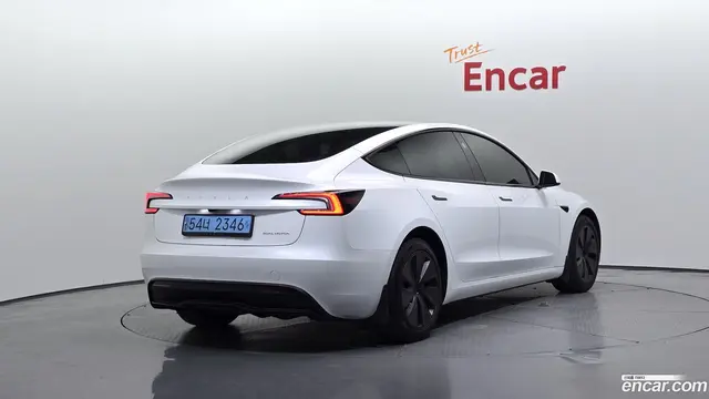 Main__Slider__Photo:Model 3 Tesla 2024.4-1