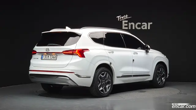 Main__Slider__Photo:Santafe Hyundai 2023.6-1