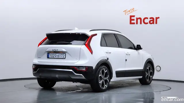 Main__Slider__Photo:Niro Kia 2026.0-1