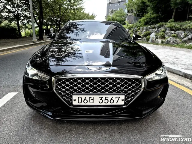 Main__Slider__Photo:G70 Genesis 2017.9-1