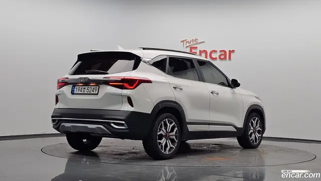 Main__Slider__Photo:Seltos Kia 2022.4-1