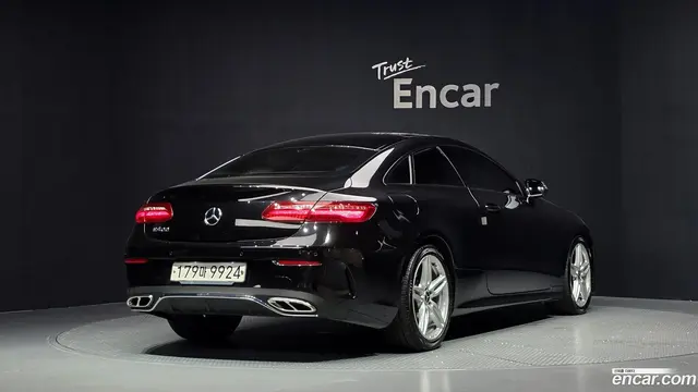Main__Slider__Photo:E-Class Mercedes-Benz 2017.11-1