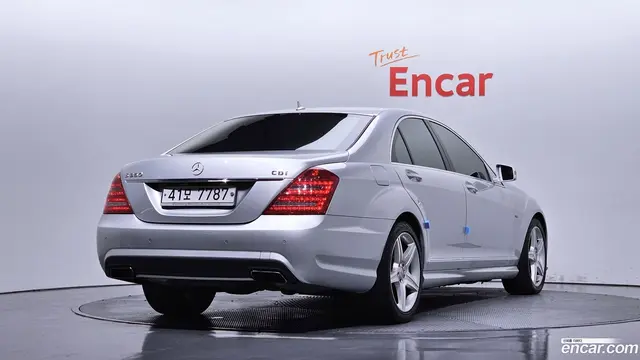 Main__Slider__Photo:S-Class Mercedes-Benz 2010.8-1
