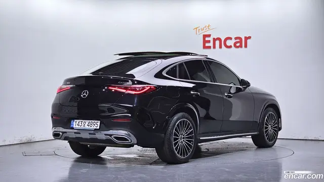 Main__Slider__Photo:GLC-Class Mercedes-Benz 2023.11-1