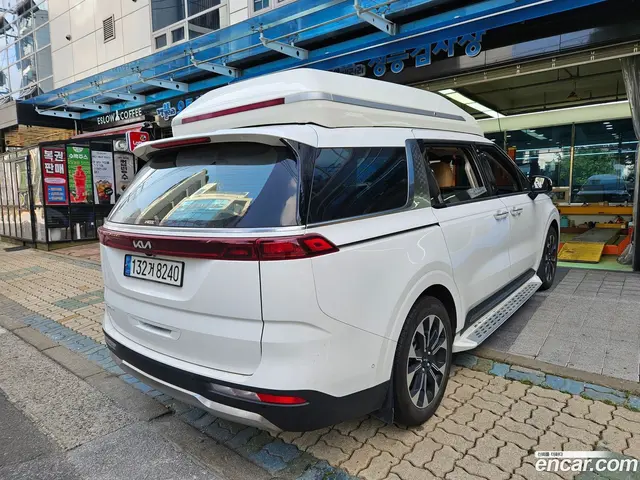 Main__Slider__Photo:Canival Kia 2023.3-1