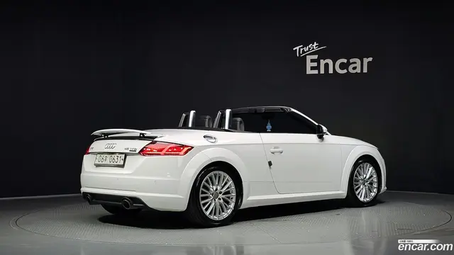 Main__Slider__Photo:TT Audi 2015.10-1