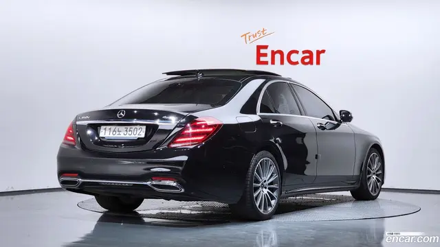 Main__Slider__Photo:S-Class Mercedes-Benz 2018.0-1