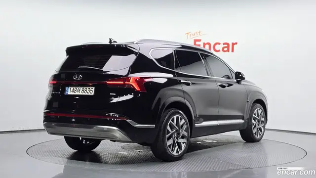Main__Slider__Photo:Santafe Hyundai 2023.0-1