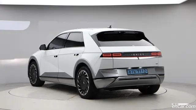 Main__Slider__Photo:Ioniq5 Hyundai 2022.11-1