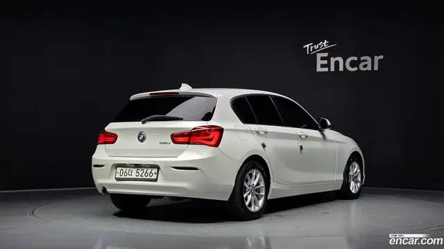 Main__Slider__Photo:1-Series BMW 2017.6-1