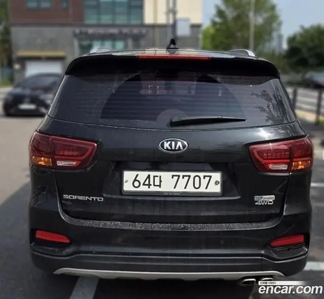 Main__Slider__Photo:Sorento Kia 2018.9-1