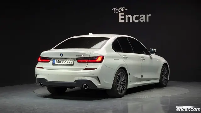 Main__Slider__Photo:3-Series BMW 2019.3-1