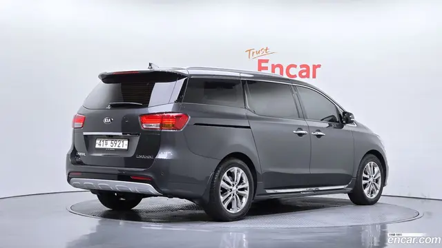 Main__Slider__Photo:Canival Kia 2017.11-1