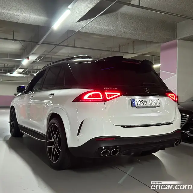Main__Slider__Photo:GLE-Class Mercedes-Benz 2020.11-1