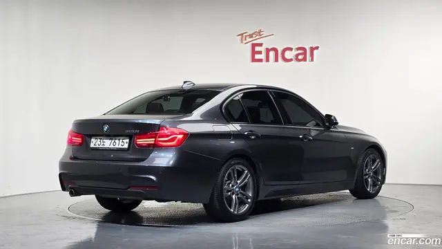 Main__Slider__Photo:3-Series BMW 2018.6-1