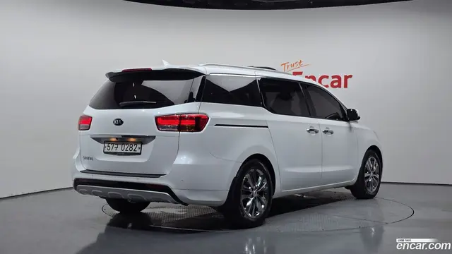 Main__Slider__Photo:Canival Kia 2016.4-1