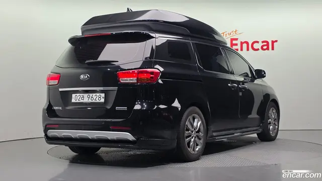Main__Slider__Photo:Canival Kia 2018.1-1