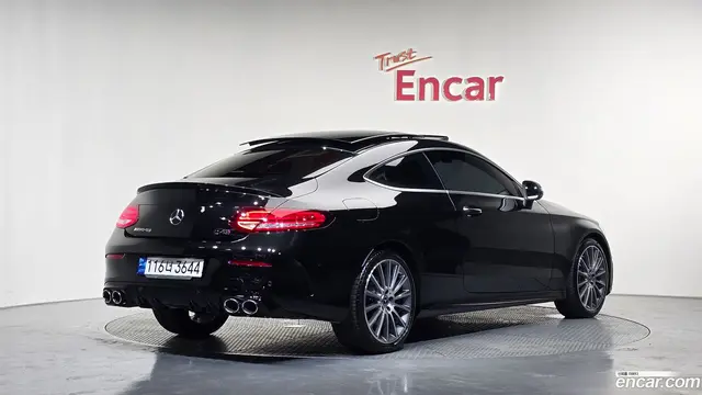Main__Slider__Photo:C-Class Mercedes-Benz 2023.1-1
