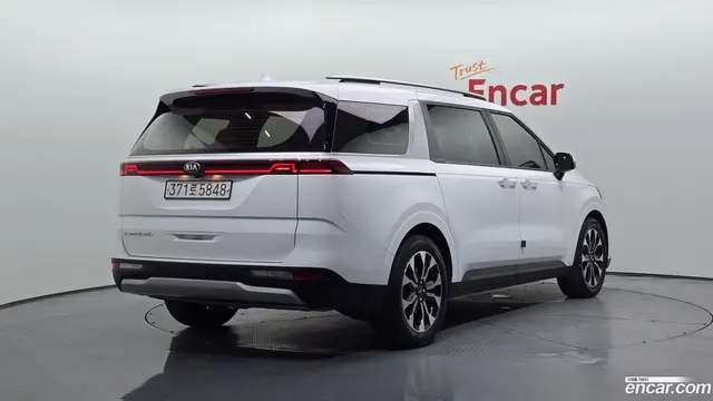Main__Slider__Photo:Canival Kia 2021.6-1