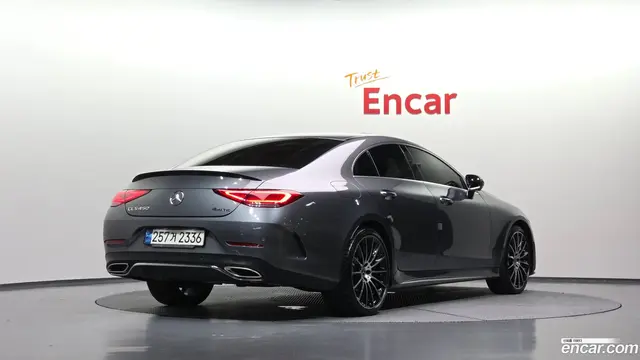 Main__Slider__Photo:CLS-Class Mercedes-Benz 2021.7-1