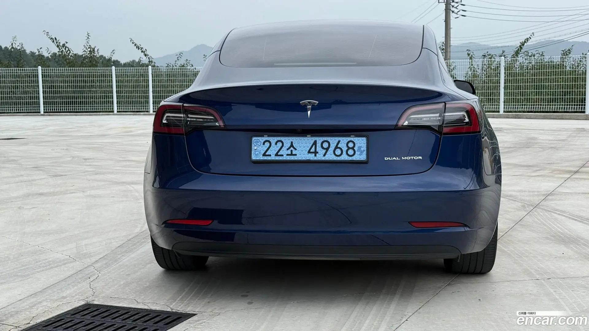 Main__Slider__Photo:Model 3 Tesla 2021.10-1