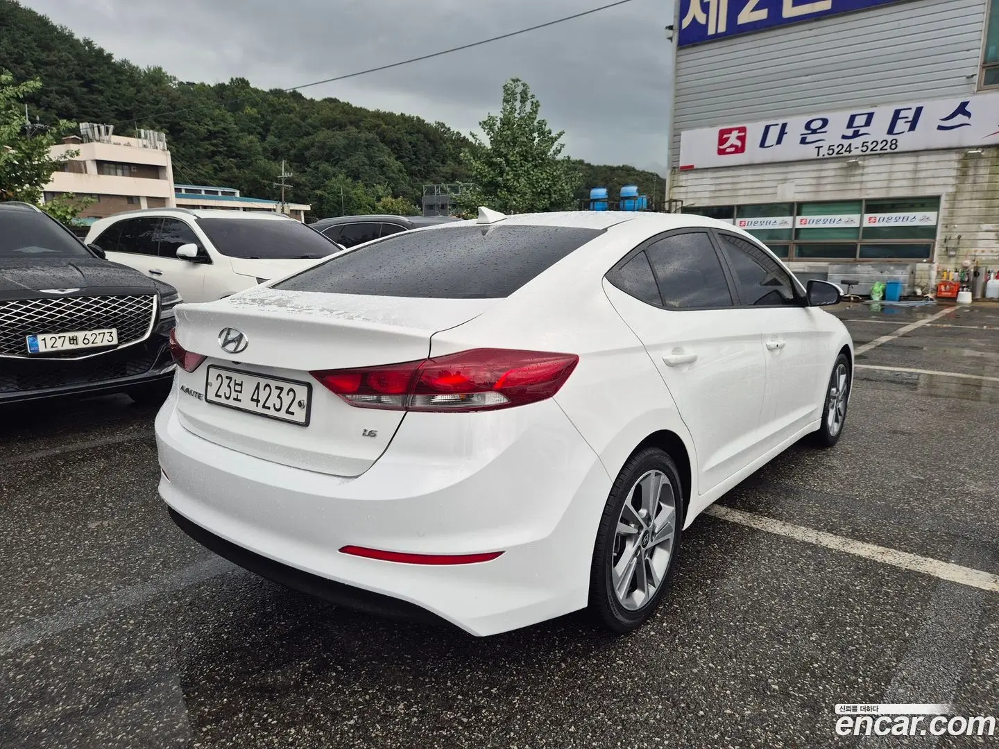 Main__Slider__Photo:AVANTE Hyundai 2017.5-1