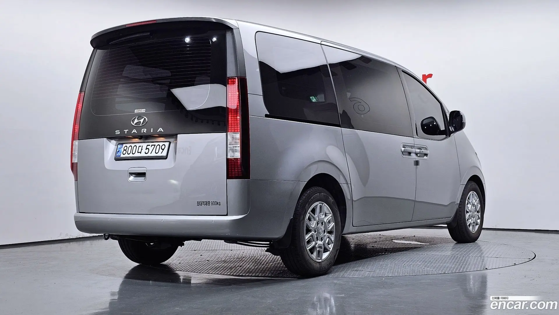 Main__Slider__Photo:Staria Hyundai 2022.6-1