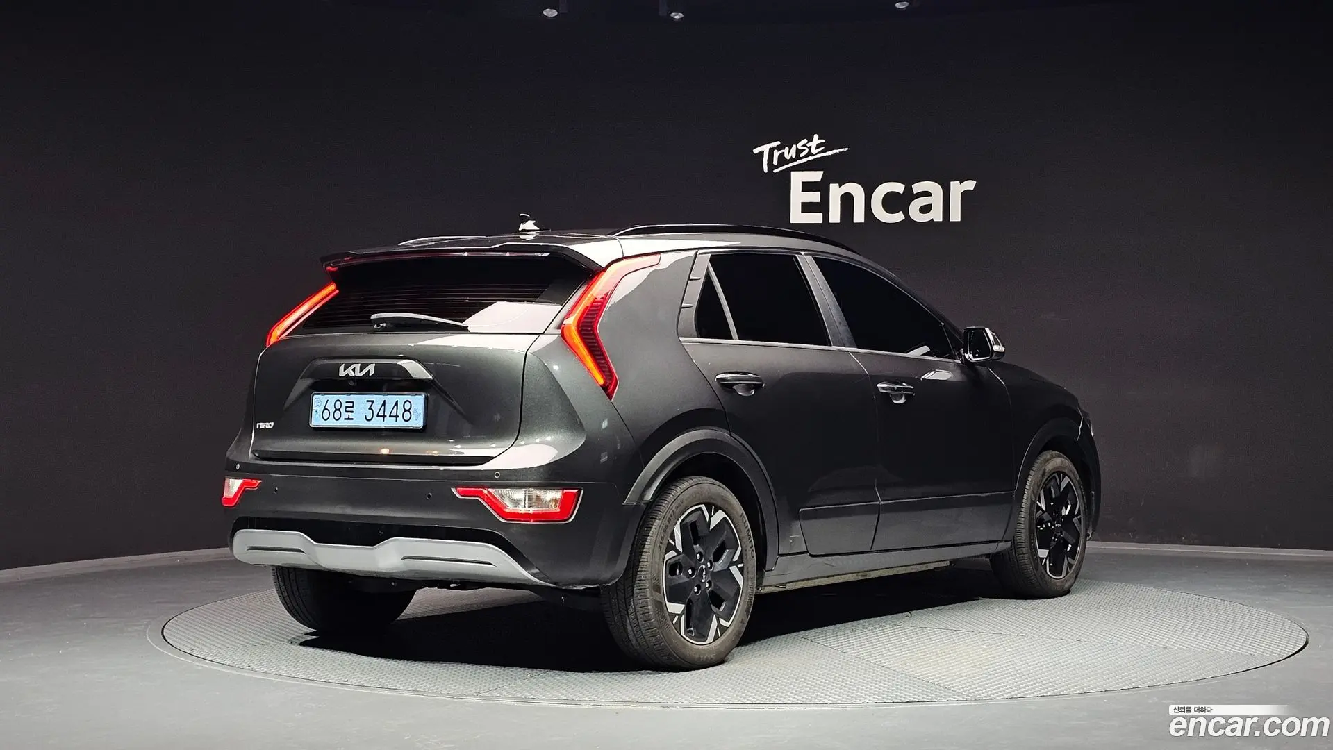 Main__Slider__Photo:Niro Kia 2023.6-1