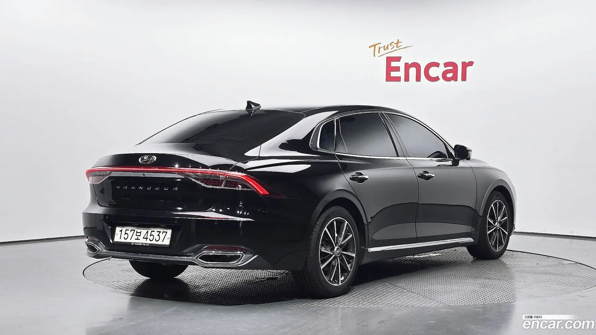 Main__Slider__Photo:Grandeur Hyundai 2020.9-1