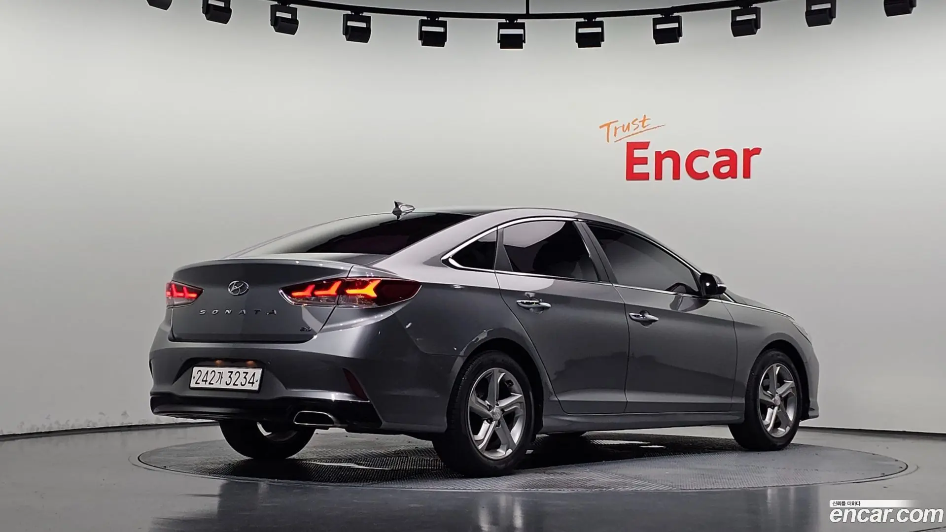 Main__Slider__Photo:Sonata Hyundai 2017.5-1