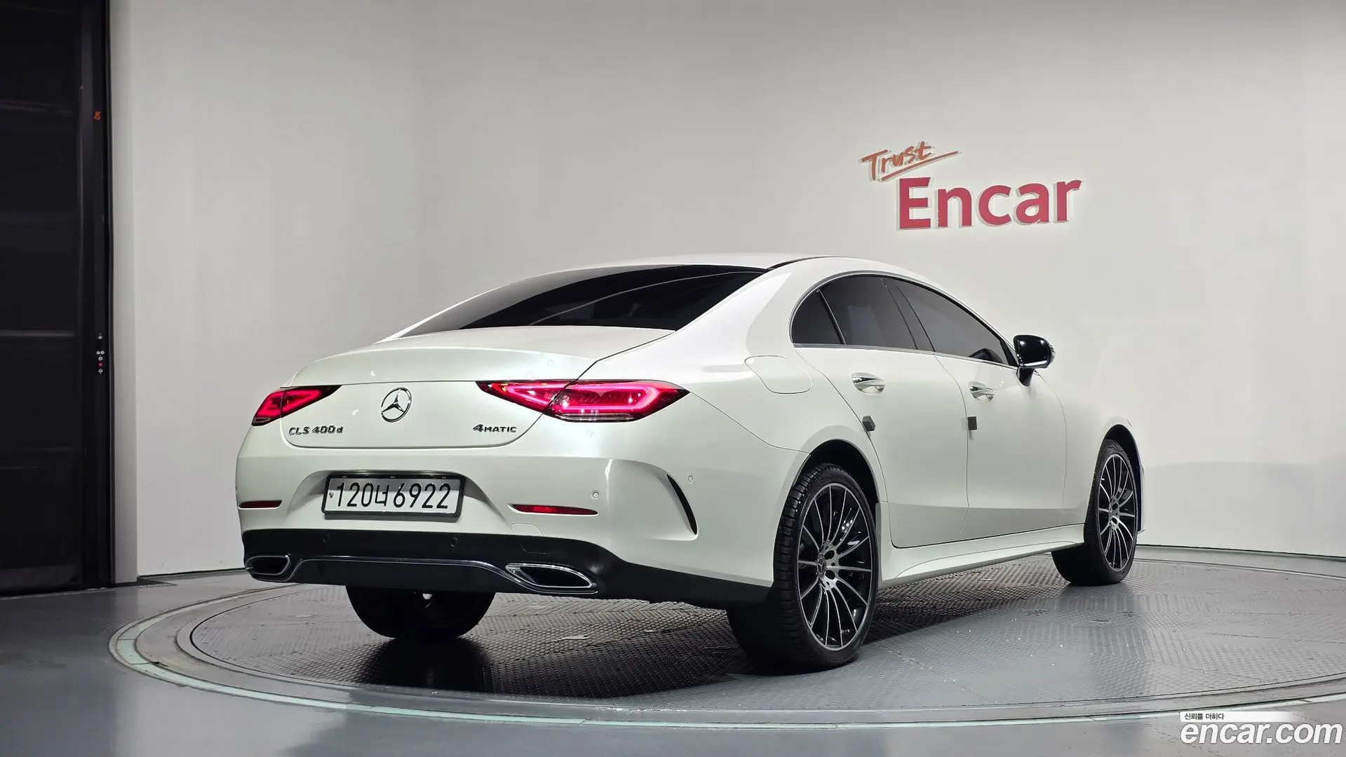 Main__Slider__Photo:CLS-Class Mercedes-Benz 2018.11-1