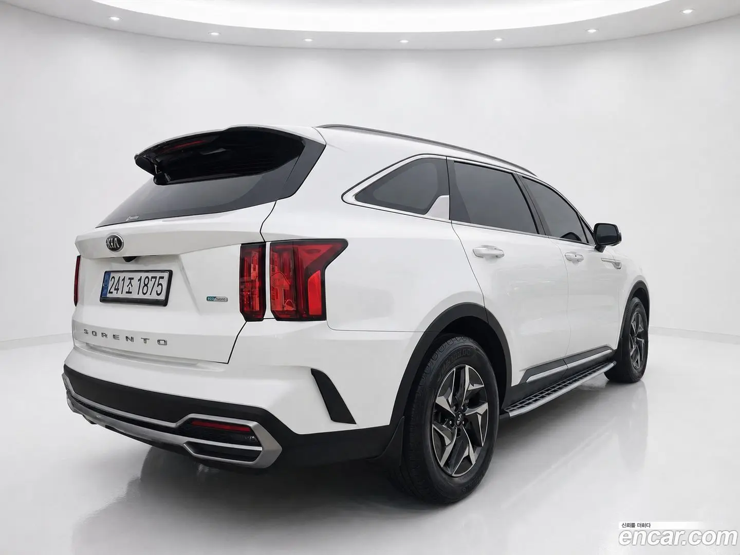 Main__Slider__Photo:Sorento Kia 2020.6-1
