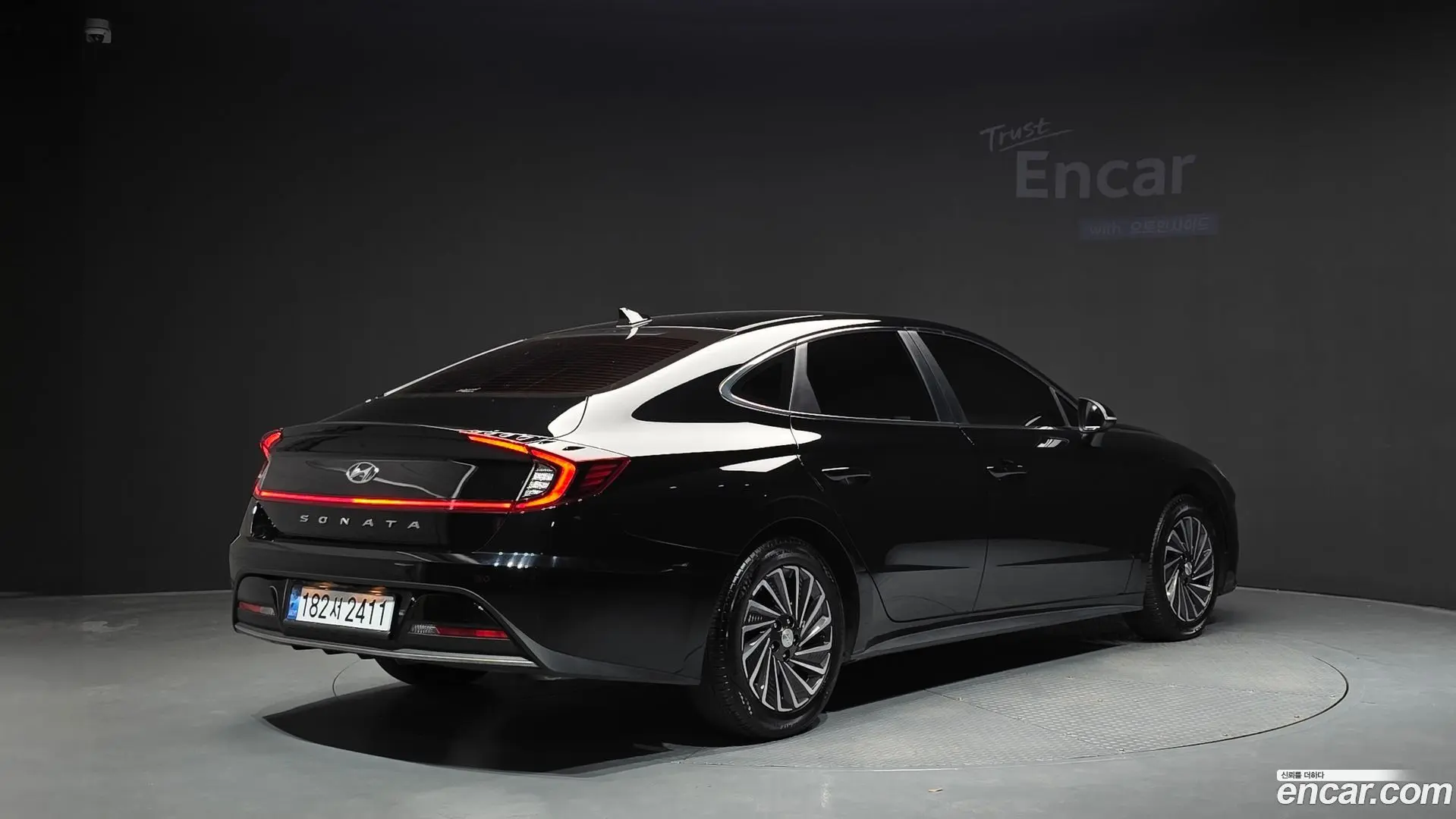 Main__Slider__Photo:Sonata Hyundai 2023.6-1