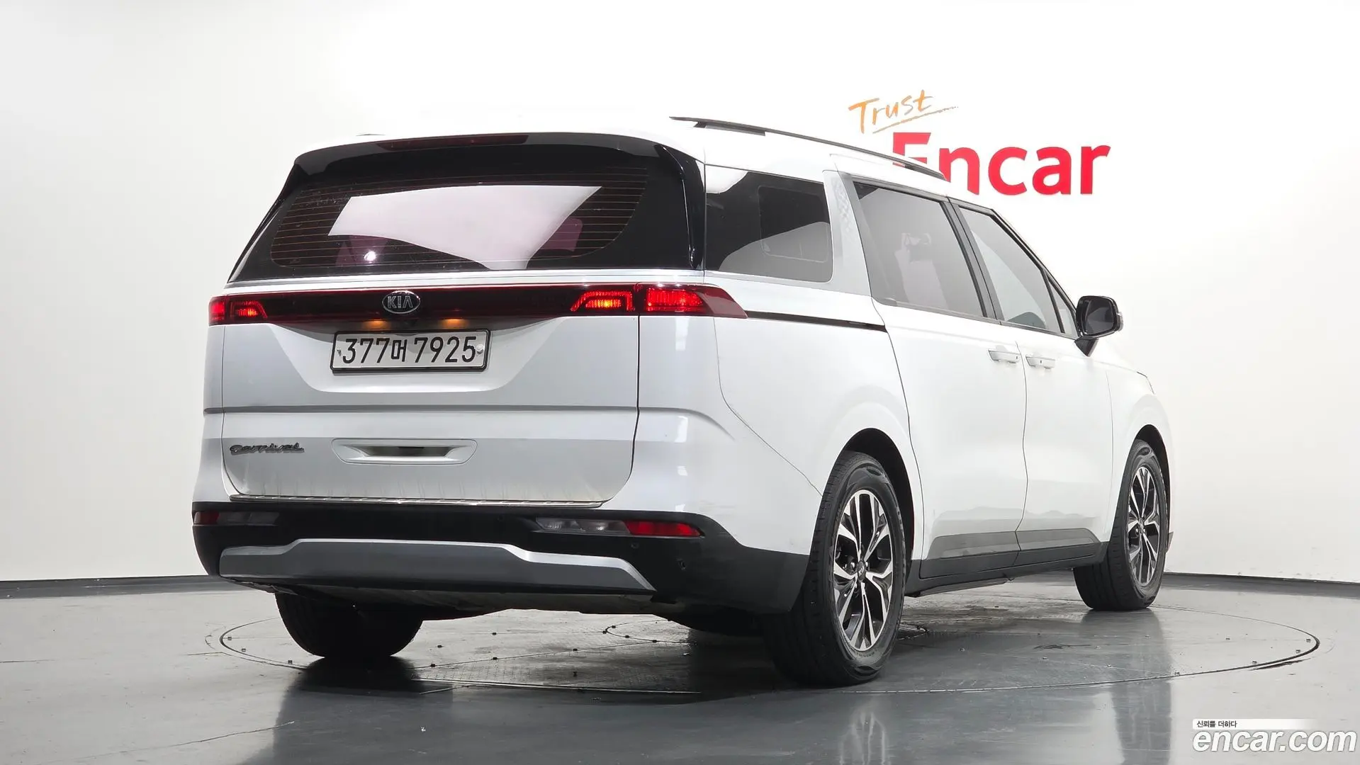 Main__Slider__Photo:Canival Kia 2021.0-1